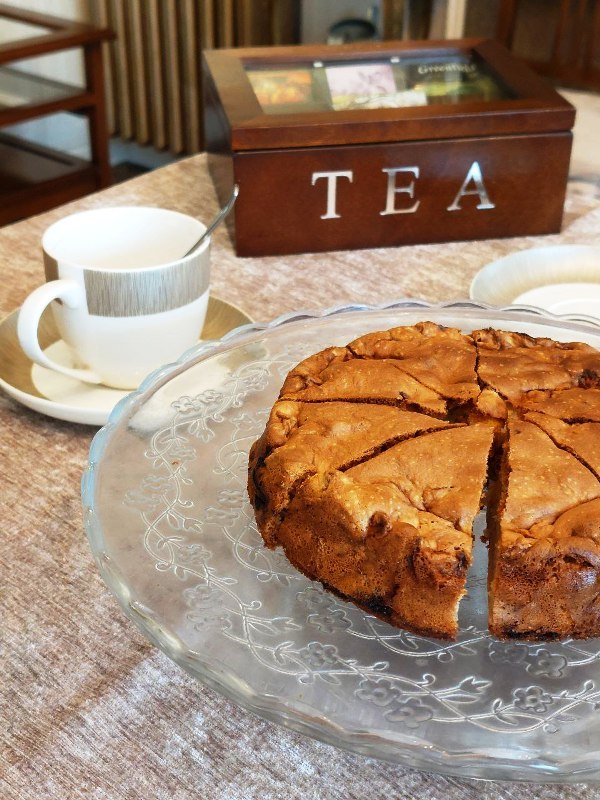 Чаепитие внутри виллы